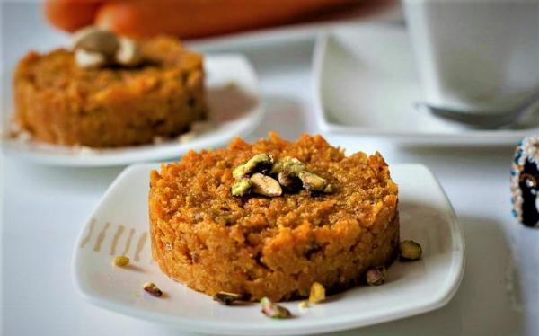 طرز تهیه حلوا هویج ارومیه مجلسی زعفرانی